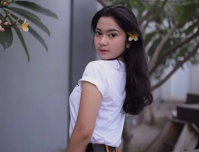 Ratu Aulia Sosok Perempuan Tangguh